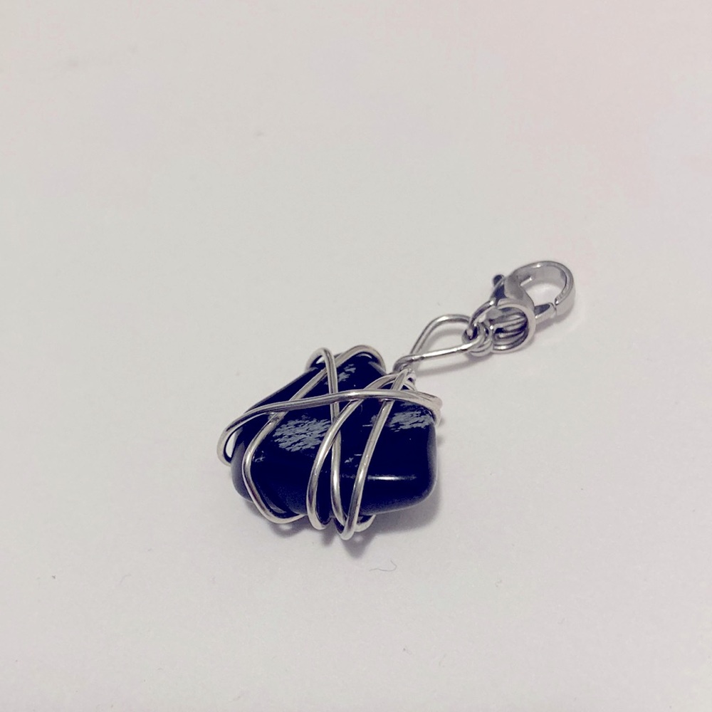 🥳🥳🥳New handmade Onyx heart silver pendant with clasp.